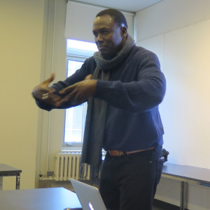 12 novembre 2018 (Montréal, Qc Canada) Séminaire PRAXIPOLIS « Les politiques urbaines face à l'habitat précaire à Dakar géohistoire des mobilités résidentielles, normes institutionnelles et pratiques populaires de l'espace » dirigé par le Dr Aly S. Timera